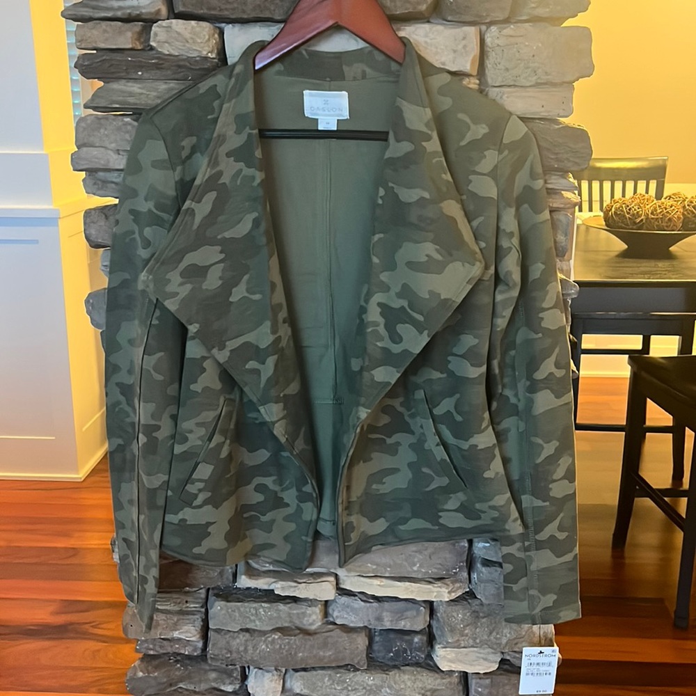 C•A•S•L•O•N Camo Cardigan